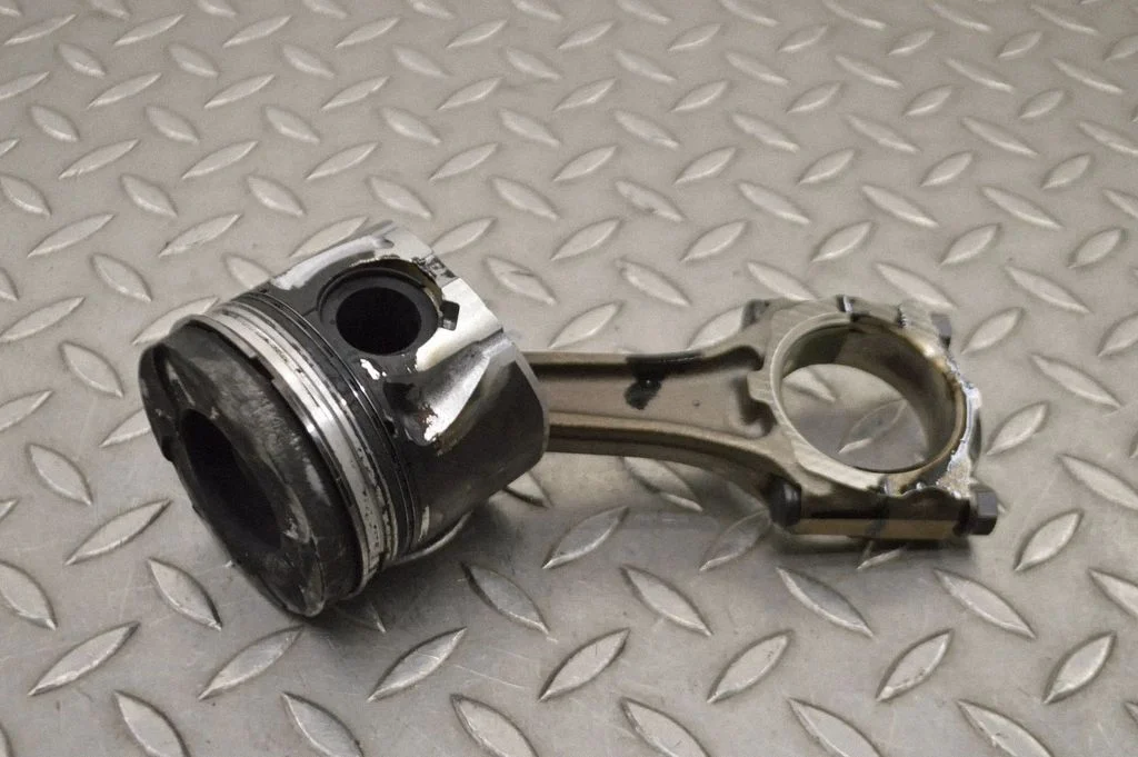 Piston