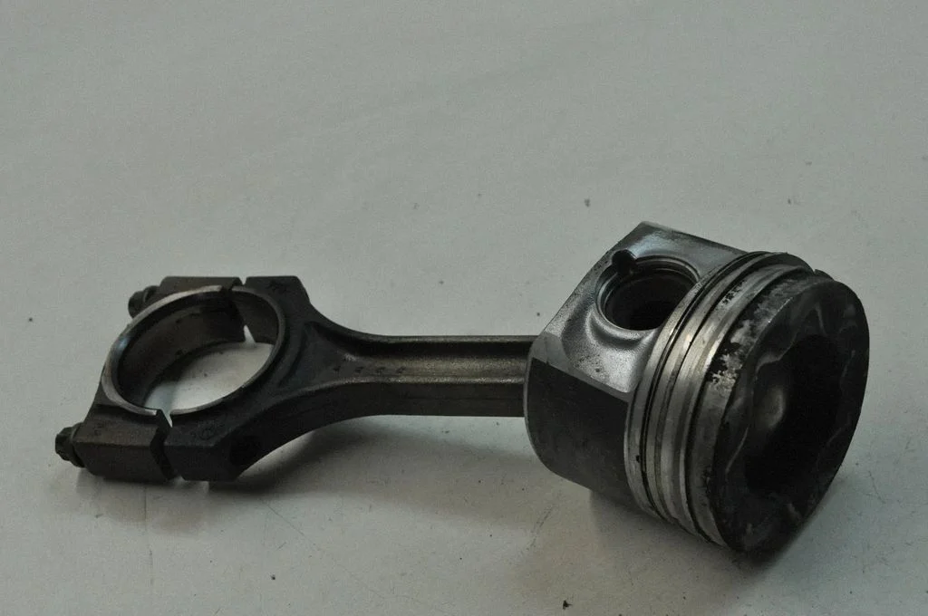 Piston