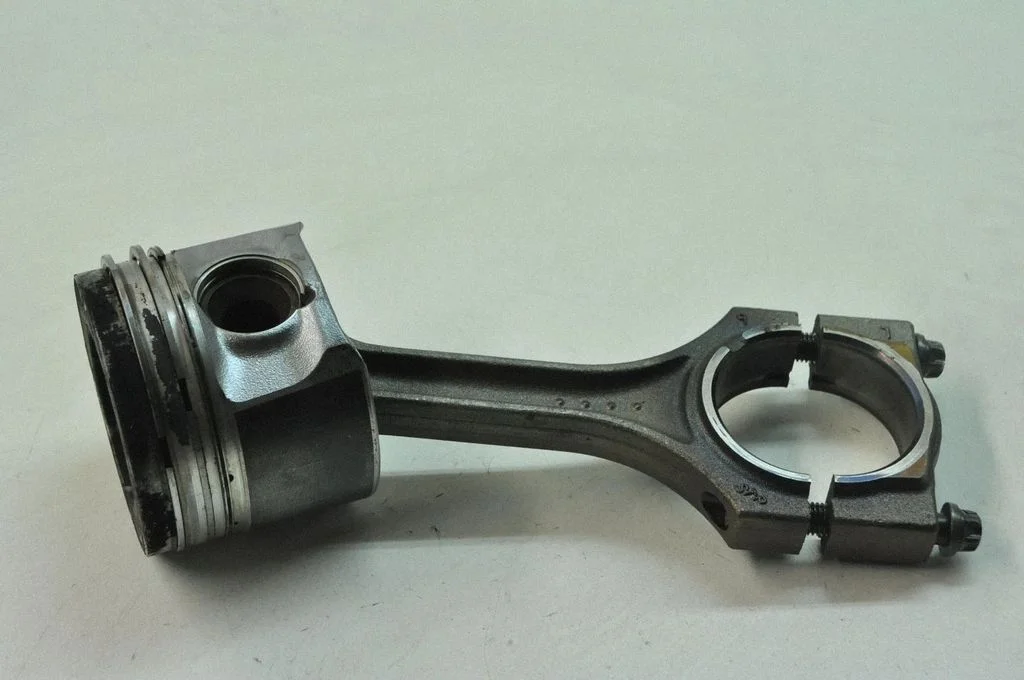 Piston