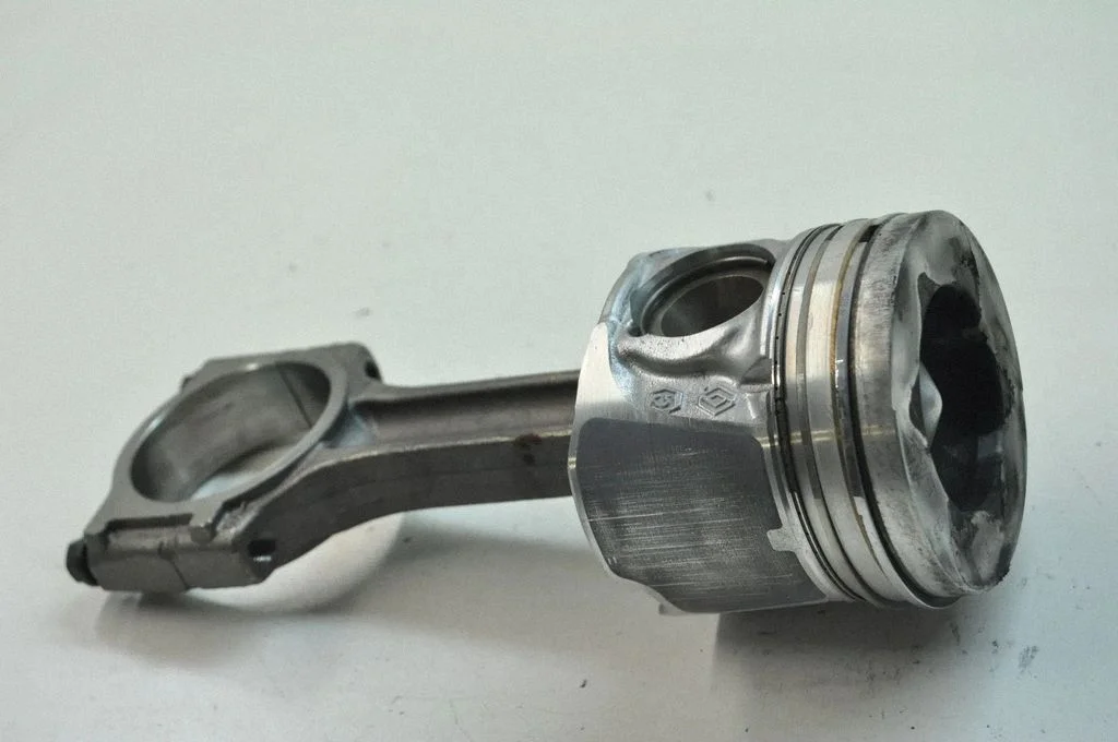Piston