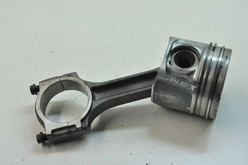 Piston