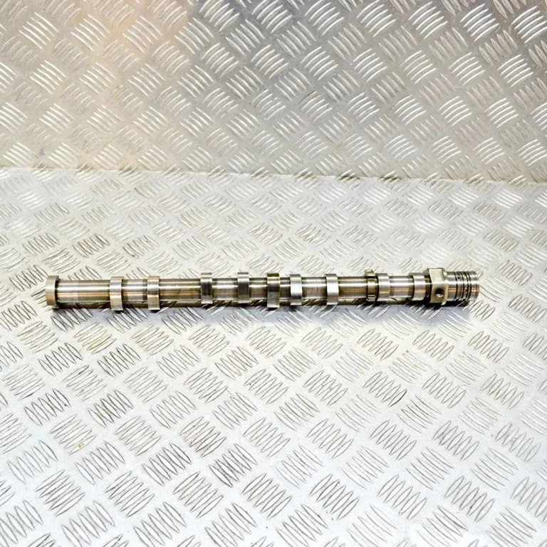 Camshaft 293217