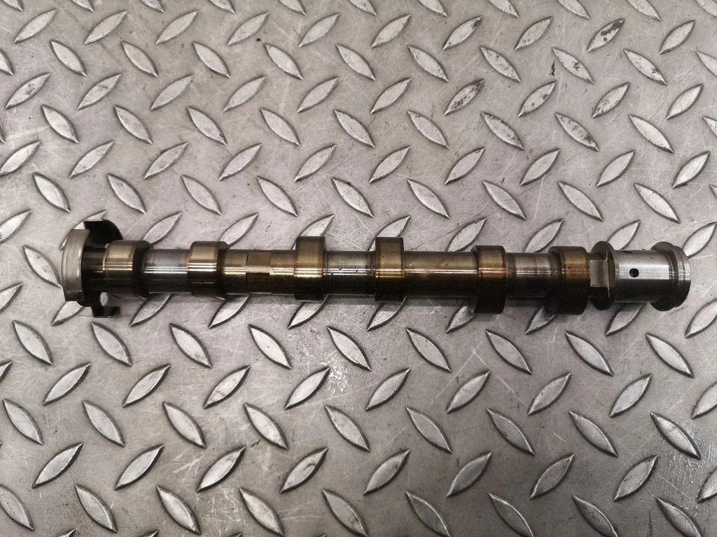Camshaft 7639001 – BMW i8 (2014-)