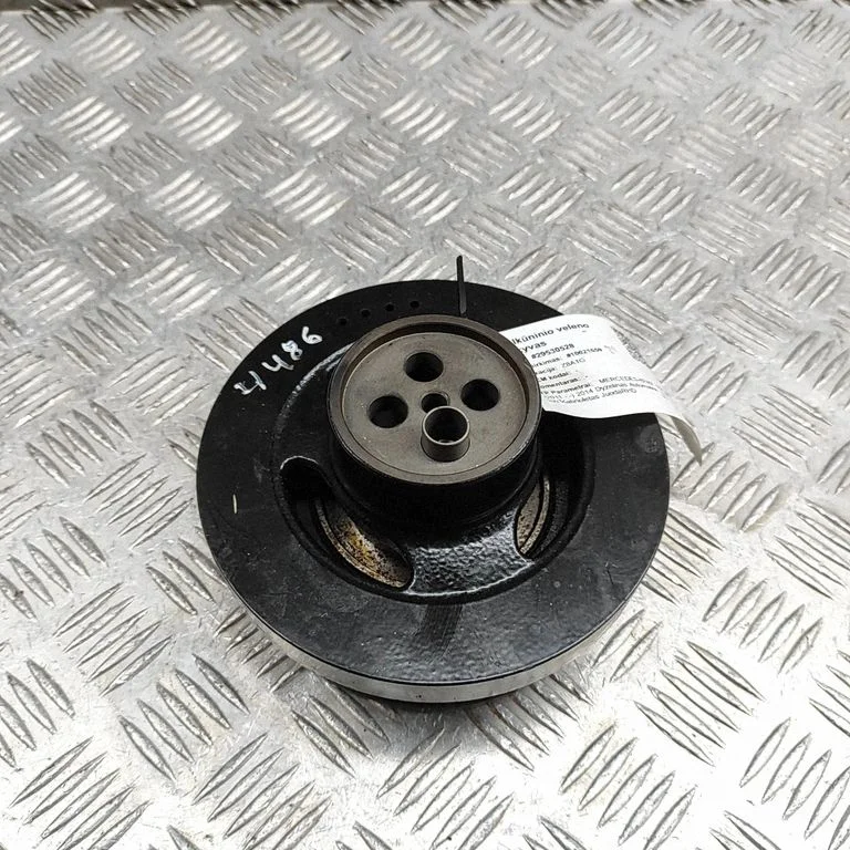 Crankshaft pulley – Mercedes-Benz SLK-Class R172 (2011-2017)