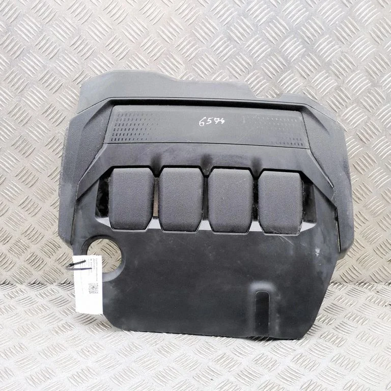 Dzinēja pārsegs (apdare) 05L103925