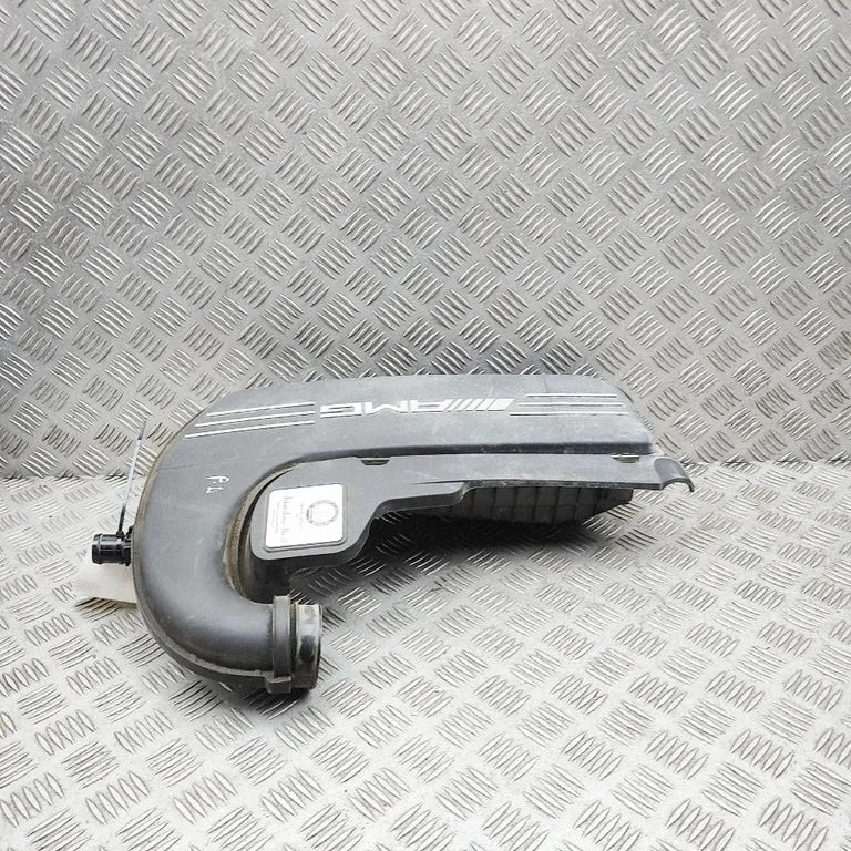 Engine cover (trim) A1770901401