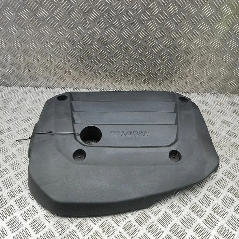 Engine cover (trim) 32138976