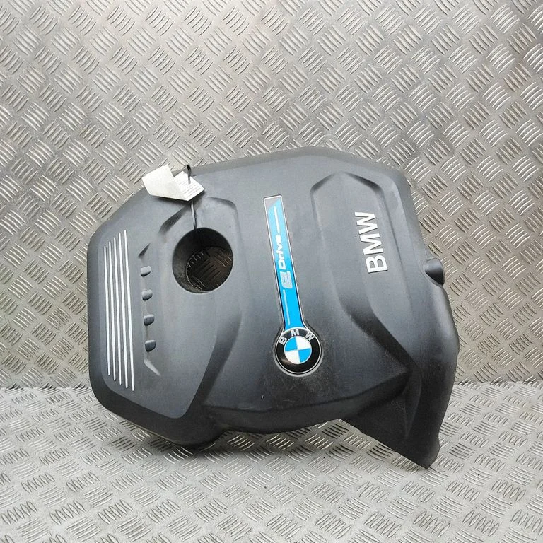 Engine cover (trim) 8604836