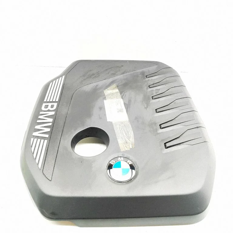 Engine cover (trim) 8490355