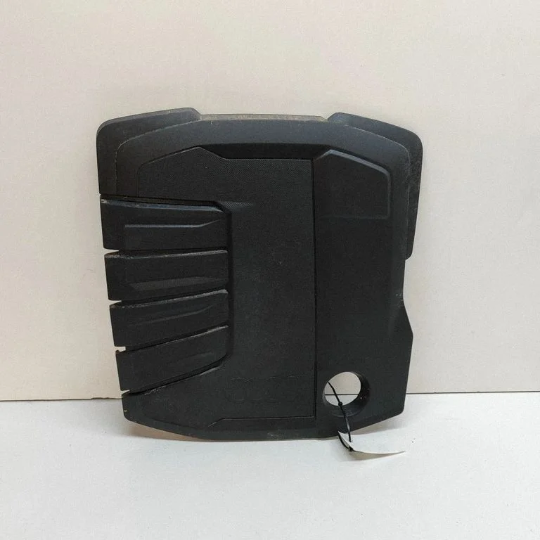Dzinēja pārsegs (apdare) 05L103925G