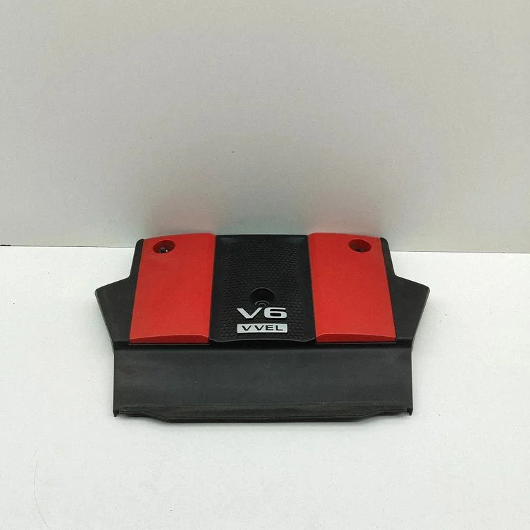 Engine cover (trim) – Nissan 370Z (2009-2020)