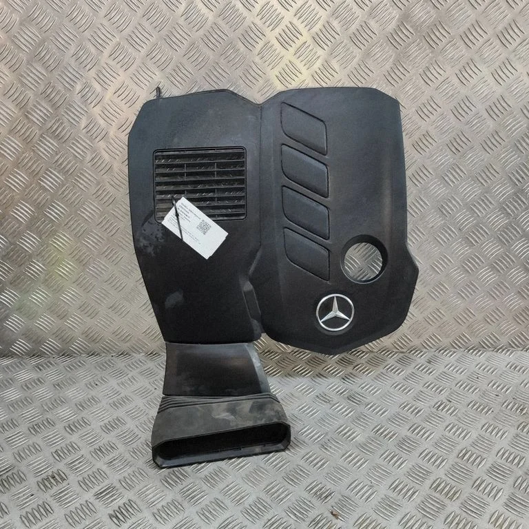 Engine cover (trim) A6540106602