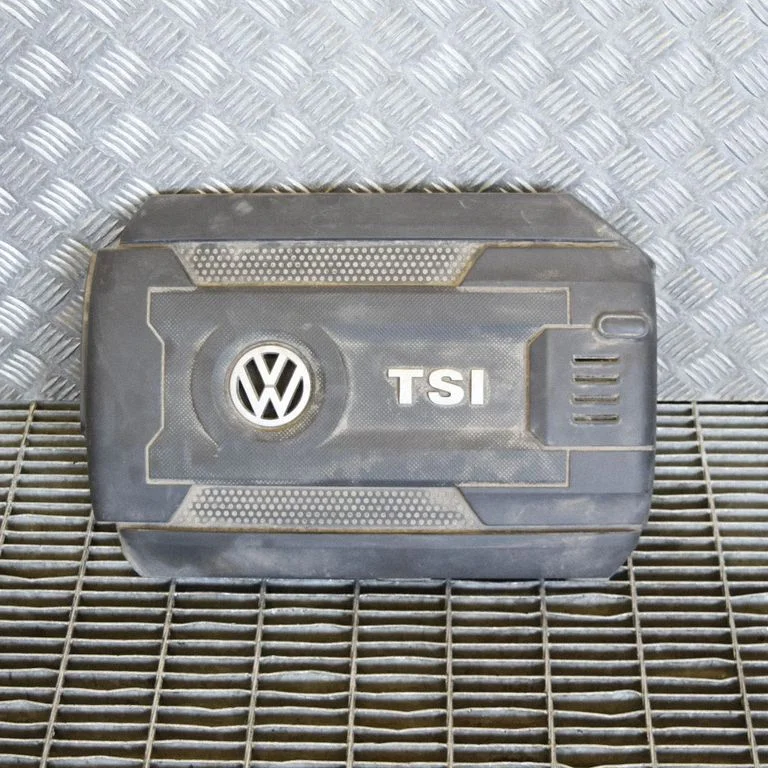 Engine cover (trim)