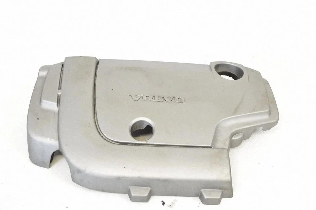 Engine cover (trim)