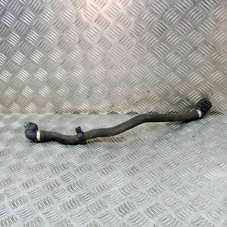 Coolant pipe/hose – BMW 3 Series F30 F35 F31 (2012-2018)