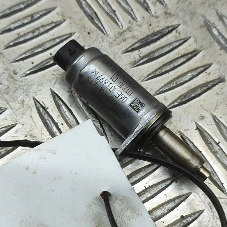 Zawór elektromagnetyczny turbo 06E103697M