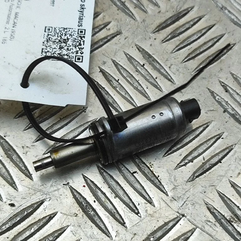 Zawór elektromagnetyczny turbo 06E103697M