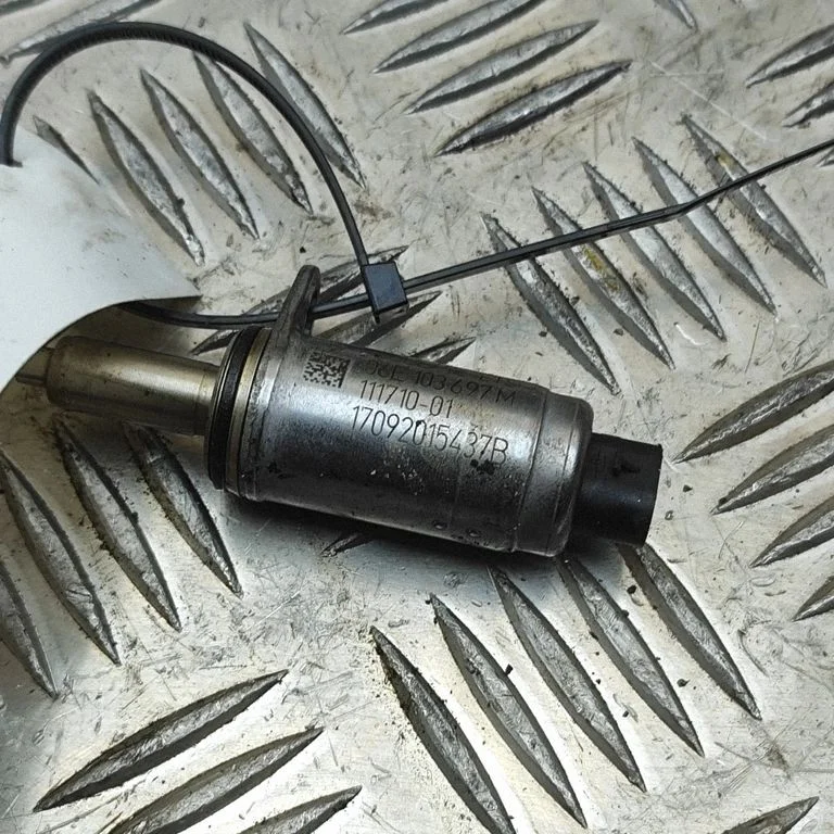 Zawór elektromagnetyczny turbo 06E103697M