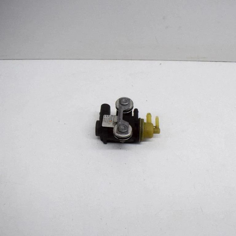 Turbo solenoīda vārsts 04L131051F