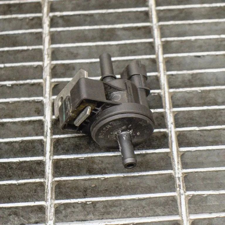 Zawór elektromagnetyczny turbo 0280142427