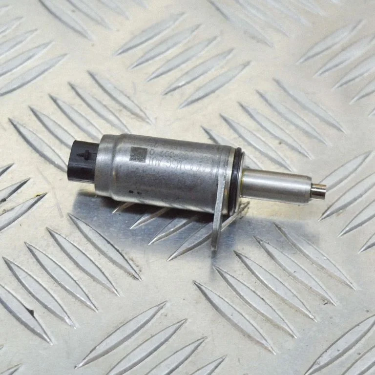 Turbo solenoīda vārsts 06E103697M
