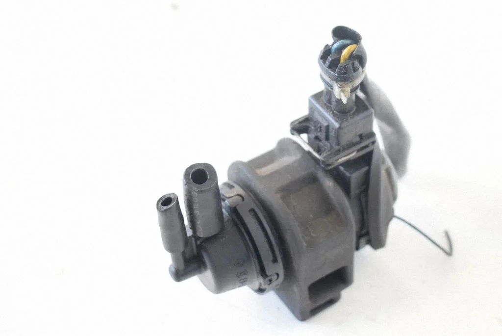 Turbo solenoīda vārsts 8200575400