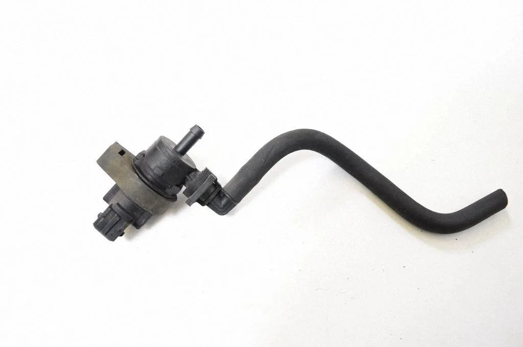 Turbo solenoid valve – BMW 7 Series E38 (1993-2001)