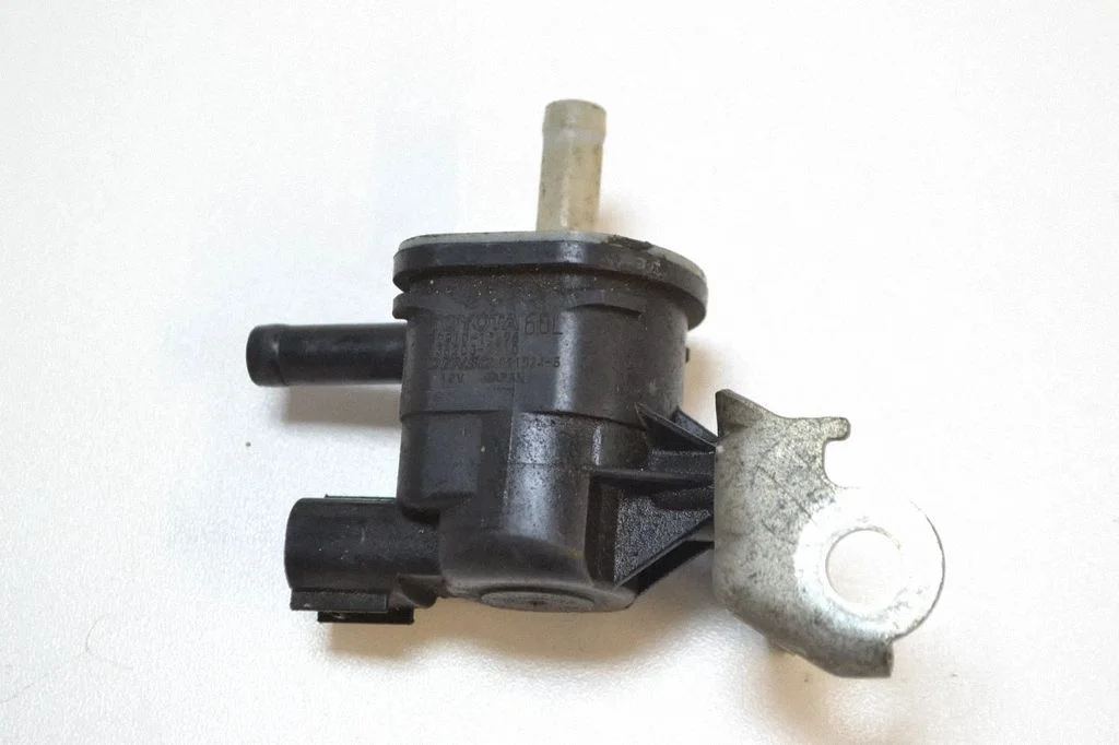 Turbo solenoid valve – Lexus GS 300 350 430 450H (2005-2012)