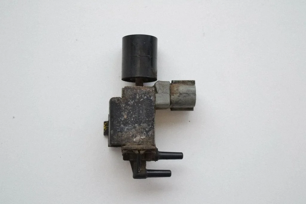 Zawór elektromagnetyczny turbo – Toyota Hilux (AN10, AN20, AN30) (2008-2011)