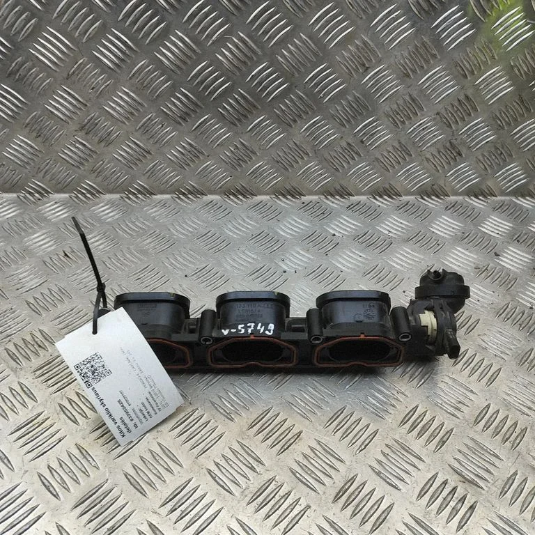 Ieplūdes kolektors 06E907386D