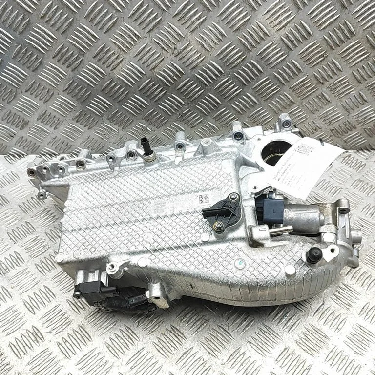 Ieplūdes kolektors – Volkswagen e-Golf (2014-)