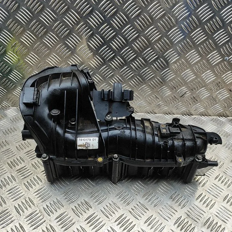 Ieplūdes kolektors – BMW 1. sērija E81 E87 (2004-2011)