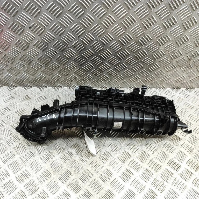 Intake manifold 8637899