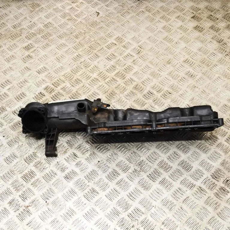 Intake manifold – BMW 7 Series F01 F02 F03 F04 (2008-2016)