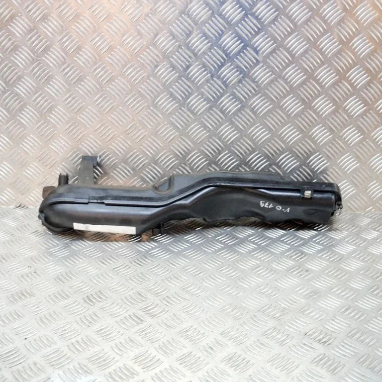 Sisselaskekollektor 7034144