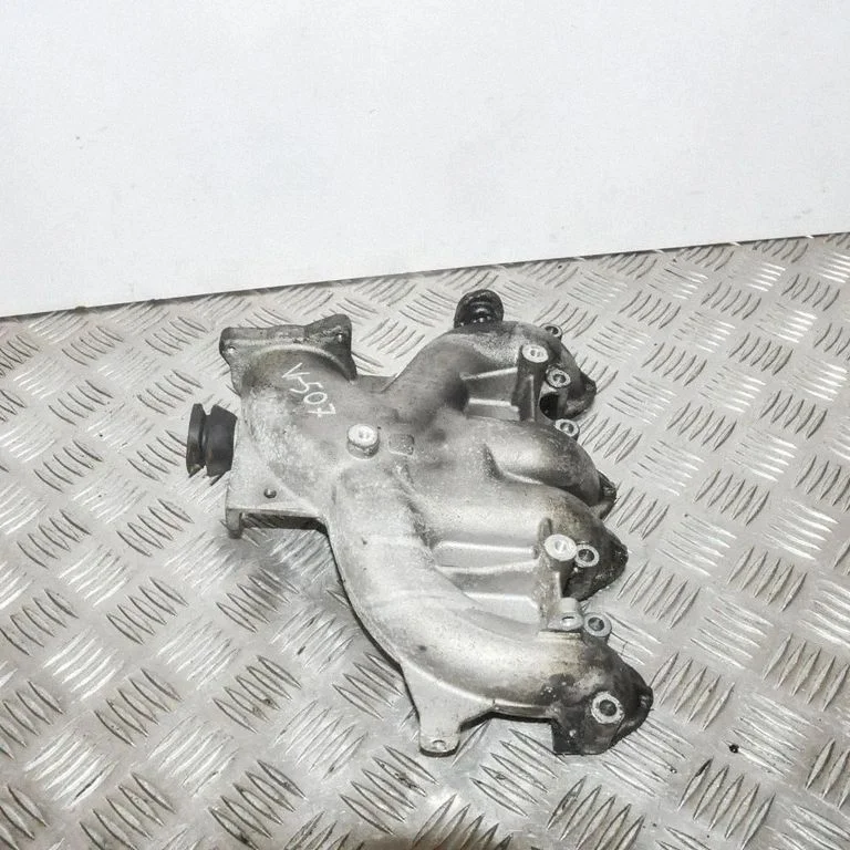 Intake manifold – Volkswagen Golf Plus (2005-2013)