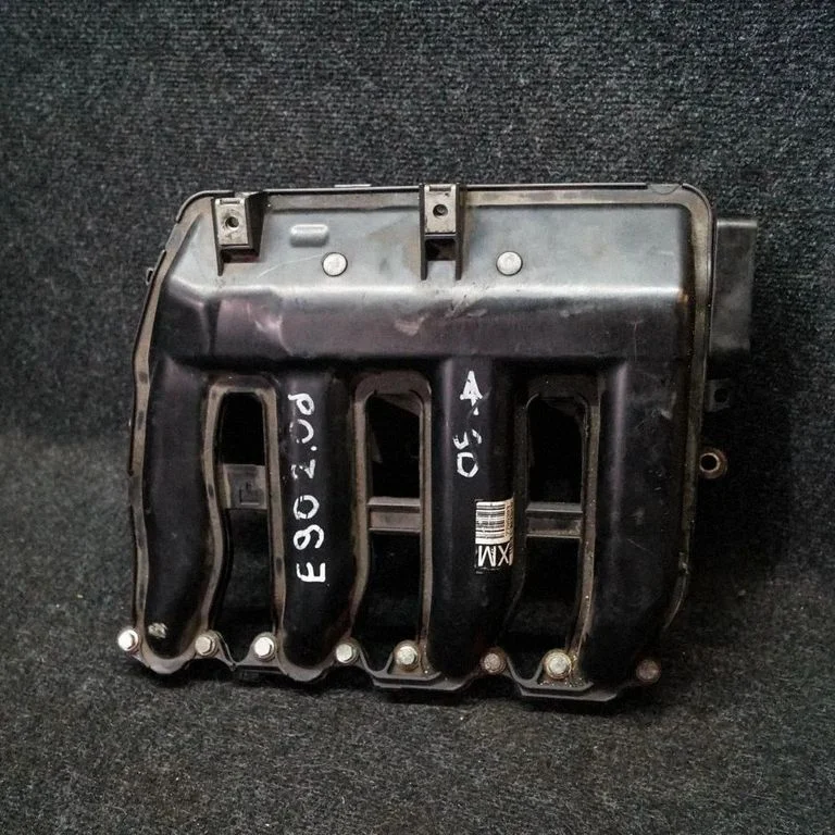 Sisselaskekollektor – BMW 3-seeria E90 E91 (2005-2012)