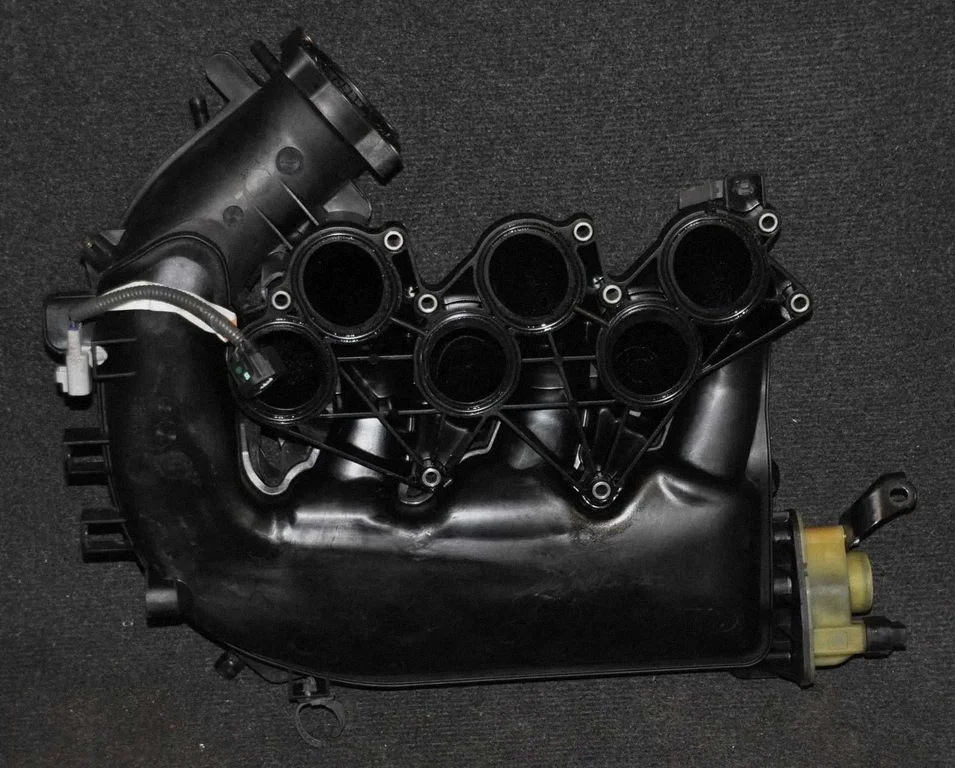 Sisselaskekollektor 23221340060 – Lexus GS 300 350 430 450H (2005-2012)