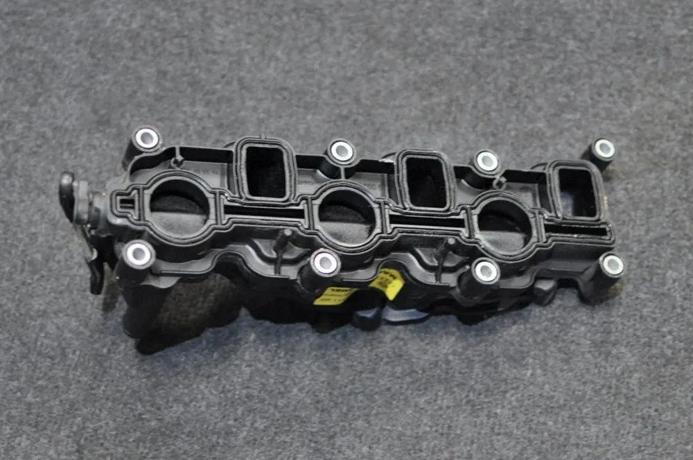 Intake manifold – Audi Q5 SQ5 8R (2008-2017)