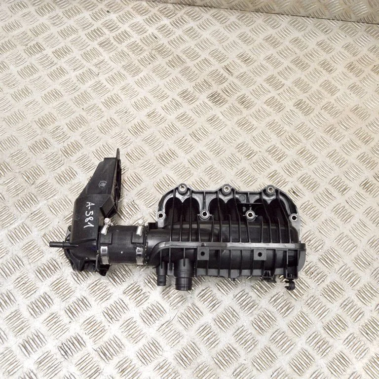 Intake manifold – Ford Focus (2010-2017)
