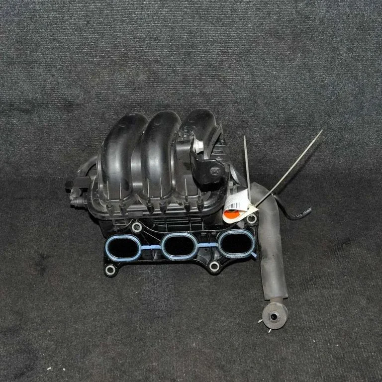 Intake manifold – Toyota Aygo AB10 (2005-2014)