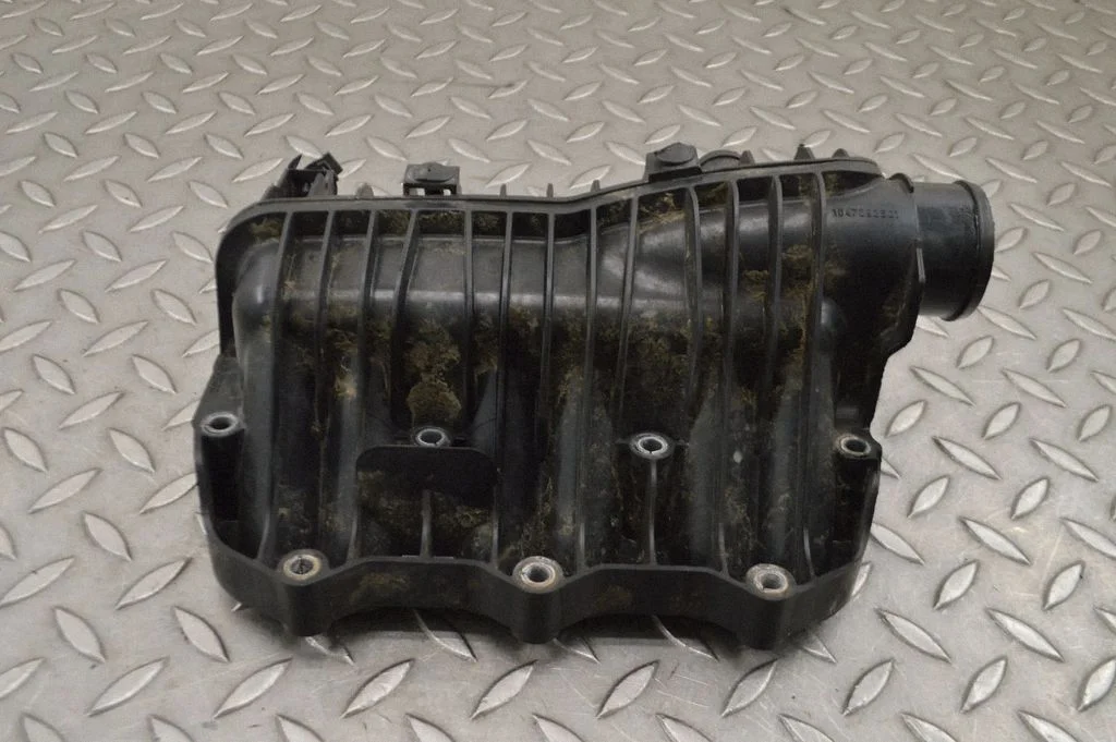Intake manifold – Ford Focus (2010-2017)