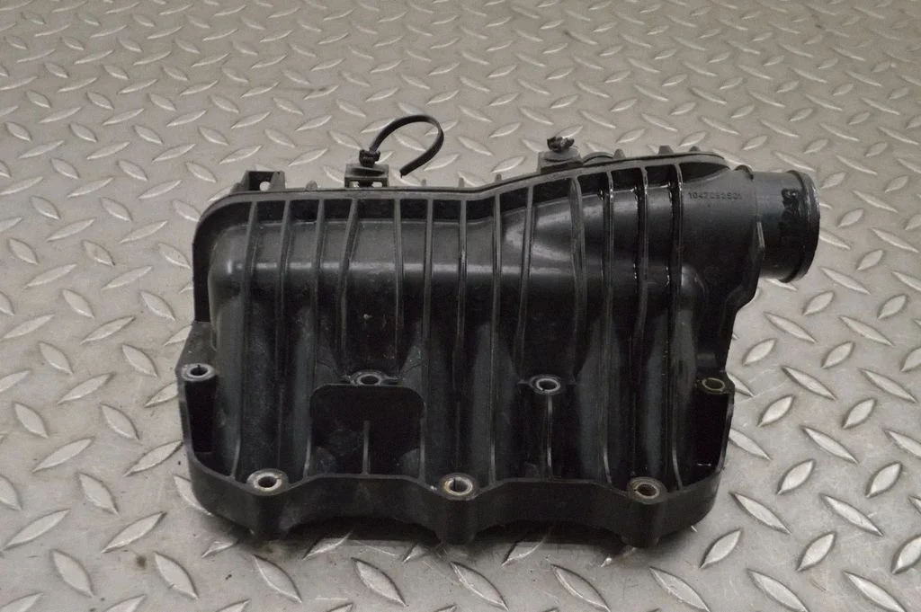 Intake manifold – Ford Focus (2010-2017)