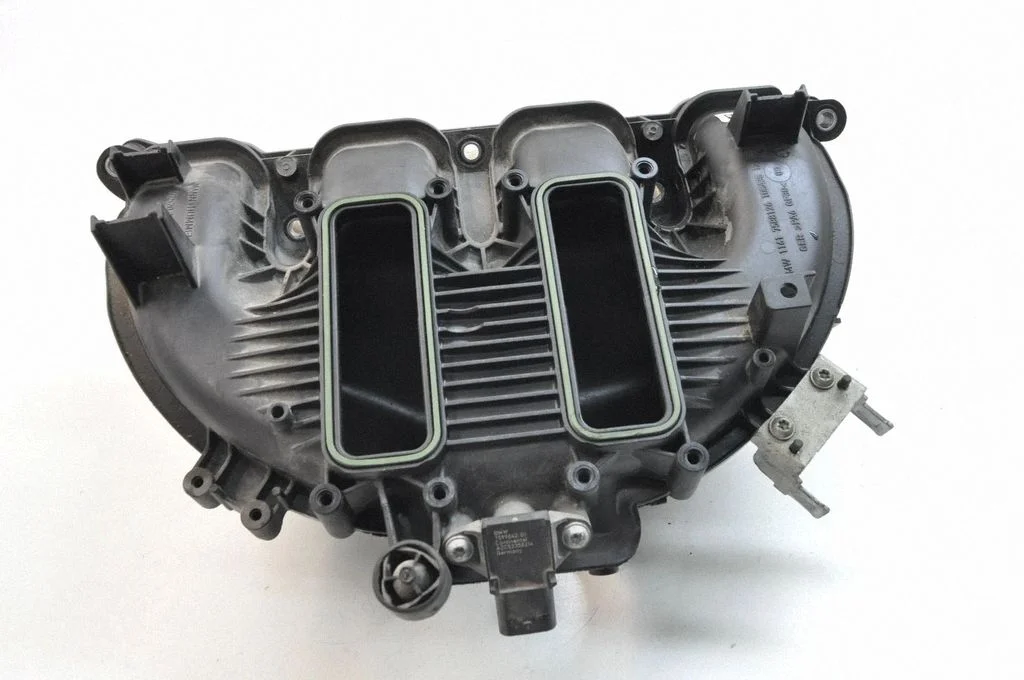 Intake manifold – BMW 5 Series F10 F11 (2009-2016)