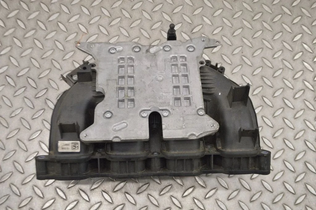 Kolektor ssący – BMW Seria 3 F30 F35 F31 (2012-2018)