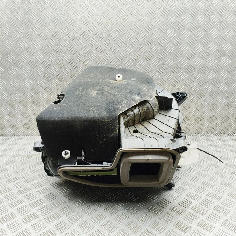 Air filter box 1EA820153G