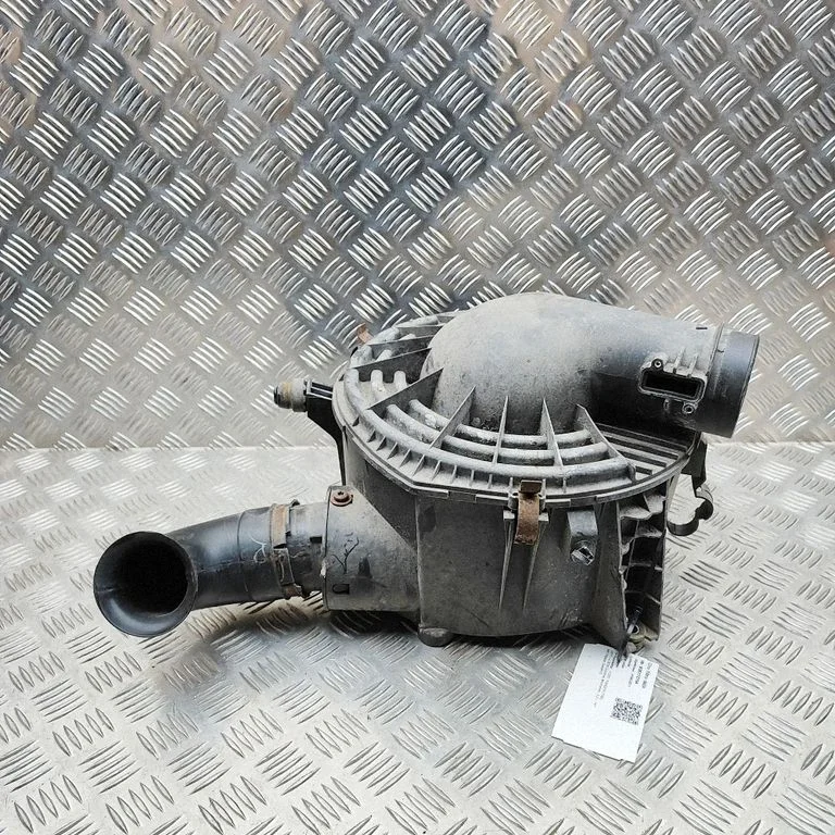 Gaisa filtra korpuss AB399A612AD