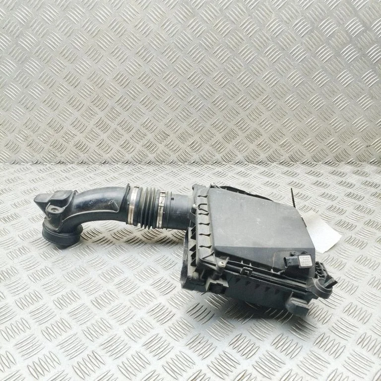 Air filter box A2760940497