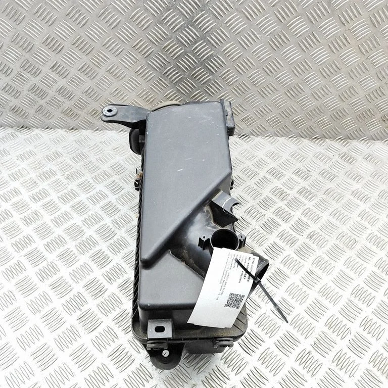 Air filter box P51N133AY