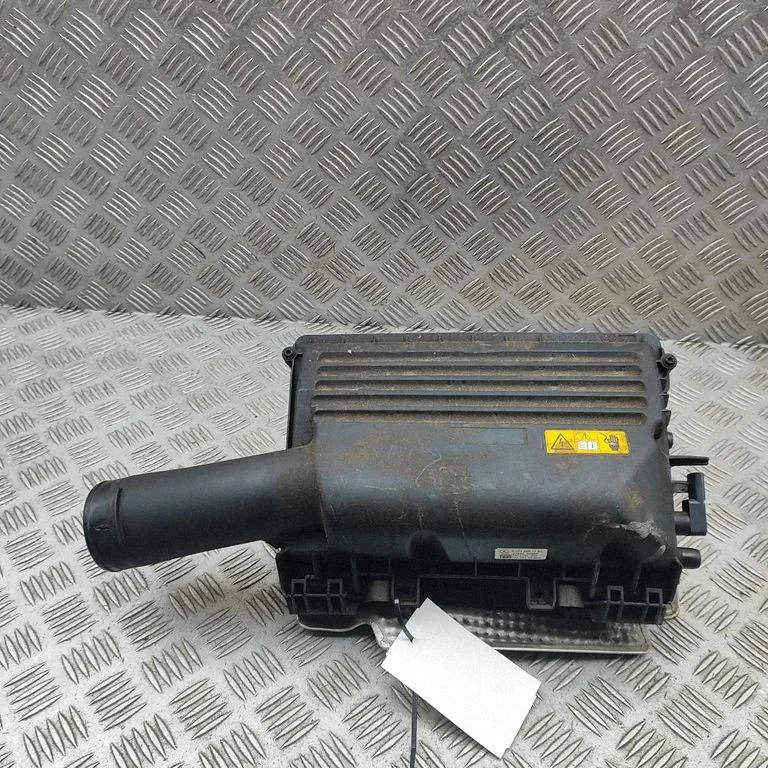 Gaisa filtra korpuss – Mercedes-Benz C klase W205 (2014-2021)